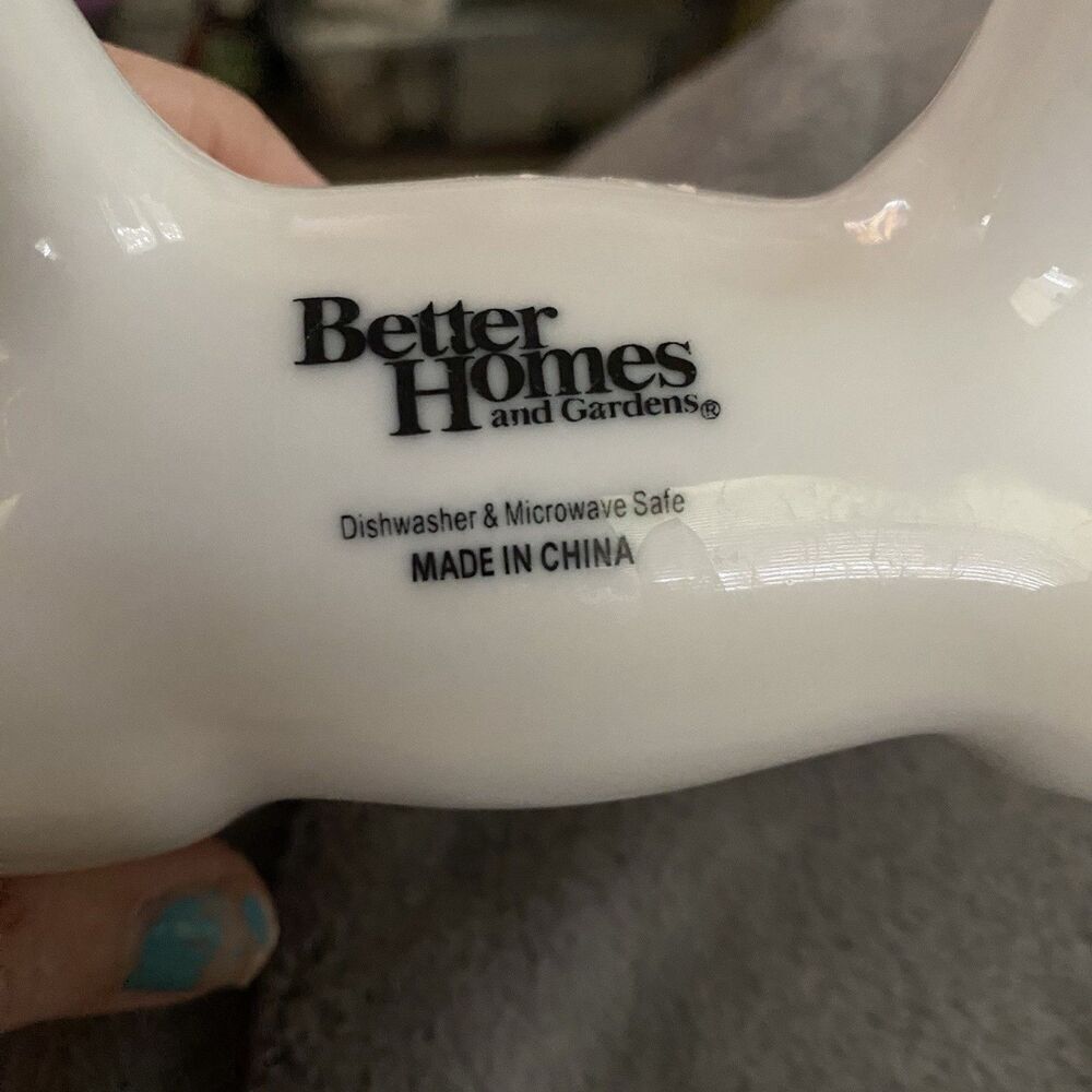 Better Homes & Gardens Porcelain White Cow Creamer - Picture 6 of 6